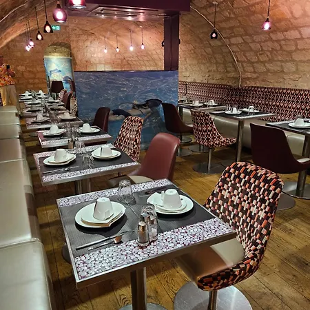 إيه تي إن باريس