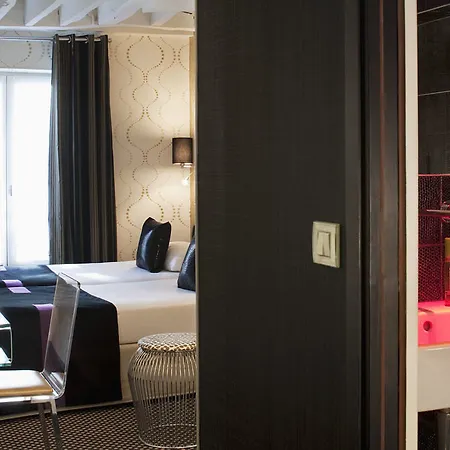 فندق إيه تي إن 3*